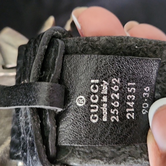Black Gucci leather belt with flying angel horse buckle size 36 worn a few times - Picture 4 of 4